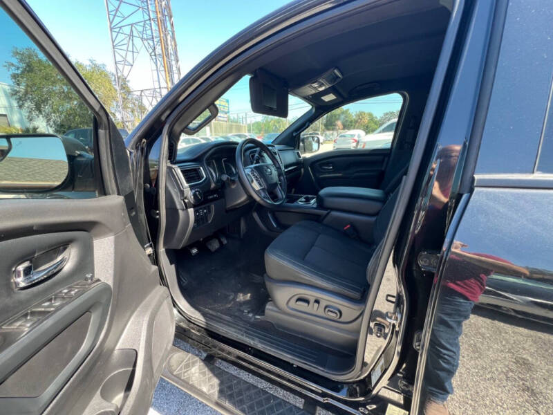 2019 Nissan Titan SV