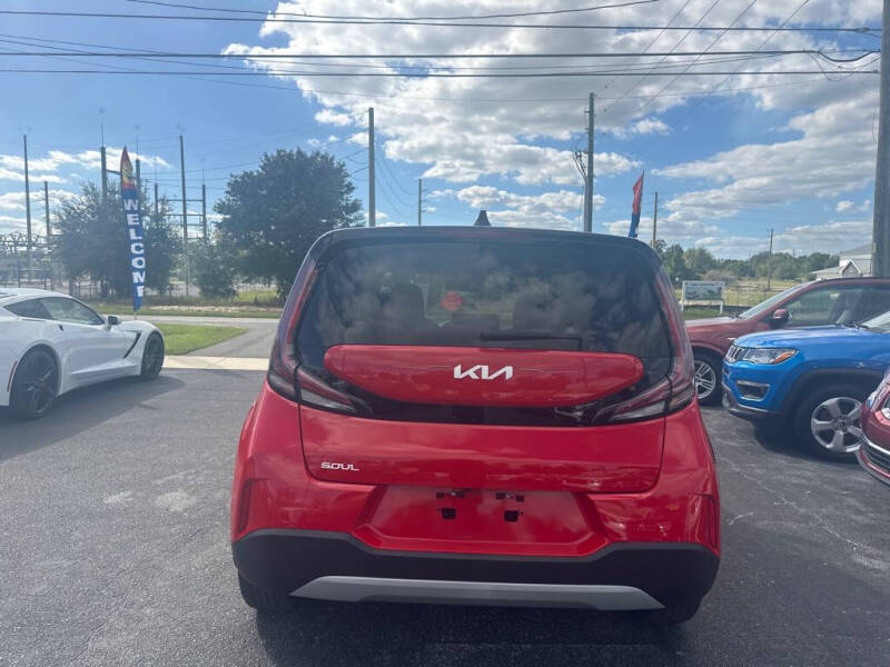 2024 Kia Soul LX