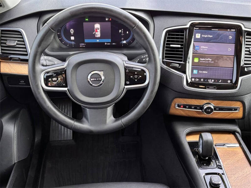 2023 Volvo XC90 B5 Plus Bright Theme