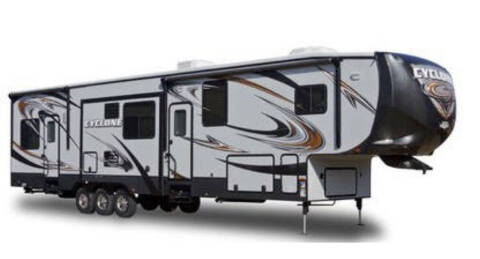 2015 Heartland Cyclone CY 4100 KING