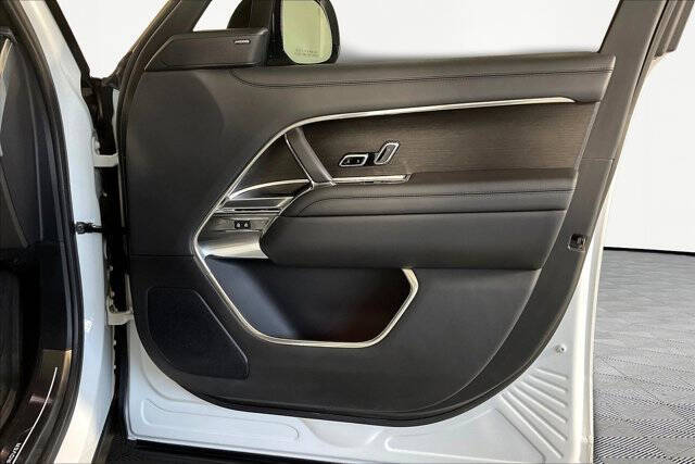 2023 Land Rover Range Rover P530 SE