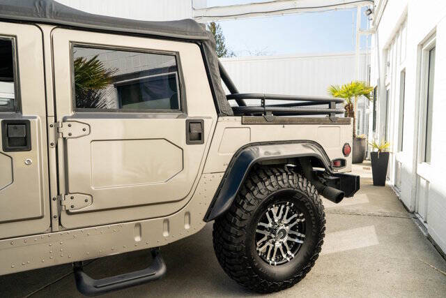 2000 AM General Hummer 12