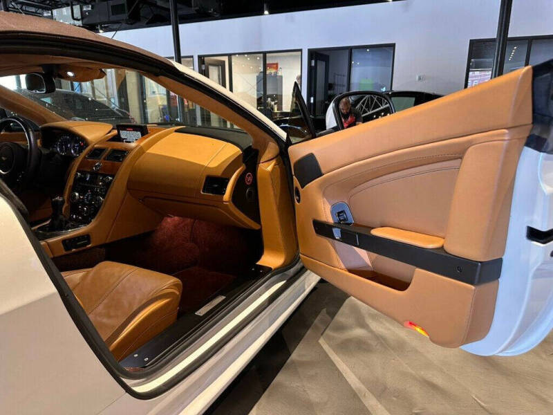 2013 Aston Martin V8 Vantage