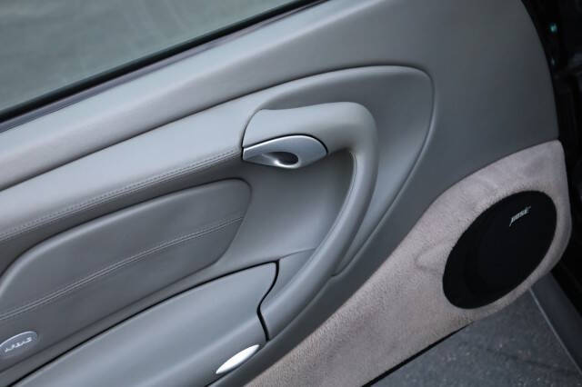 2004 Porsche 911 Carrera 4S