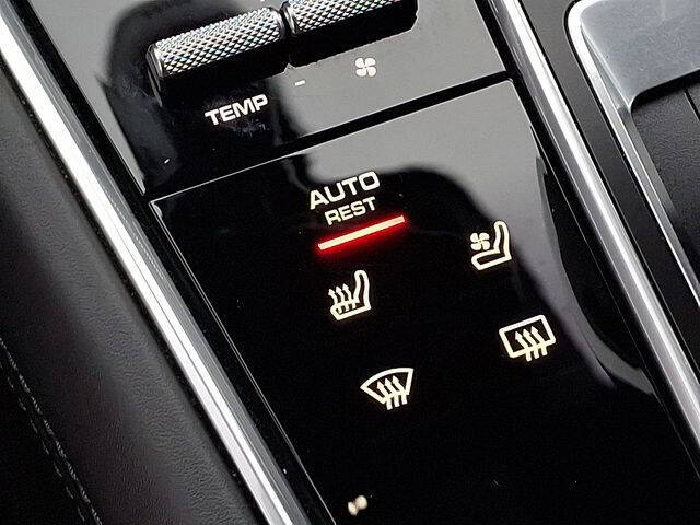 2019 Porsche Panamera 4