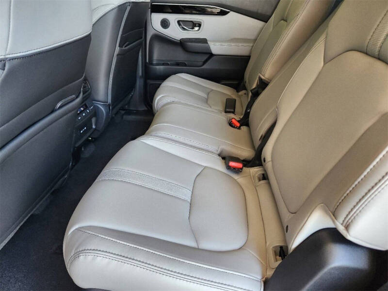 2025 Honda Pilot Touring