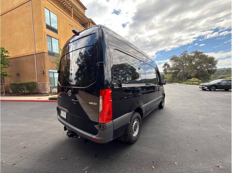 2023 Mercedes-Benz Sprinter 2500