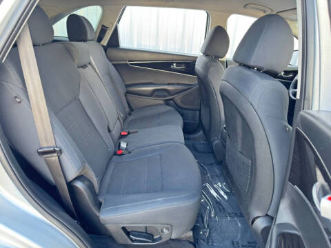 2020 Kia Sorento S V6