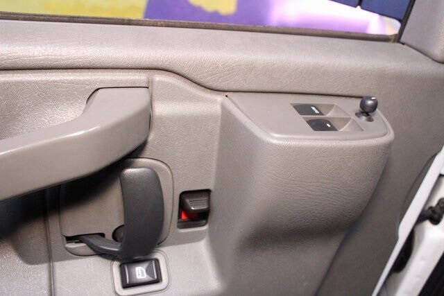 2023 GMC Savana 2500