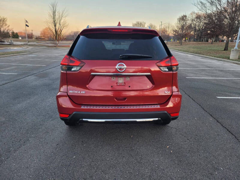 2017 Nissan Rogue SV