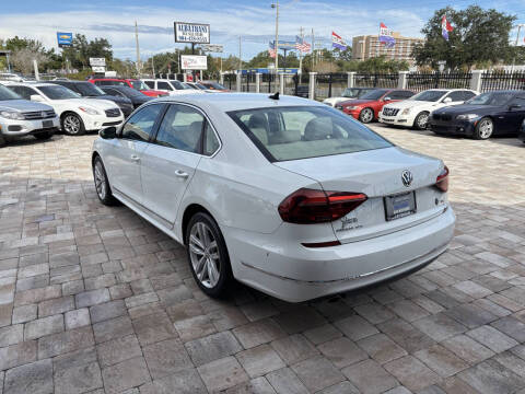 2018 Volkswagen Passat 2.0T SEL Premium