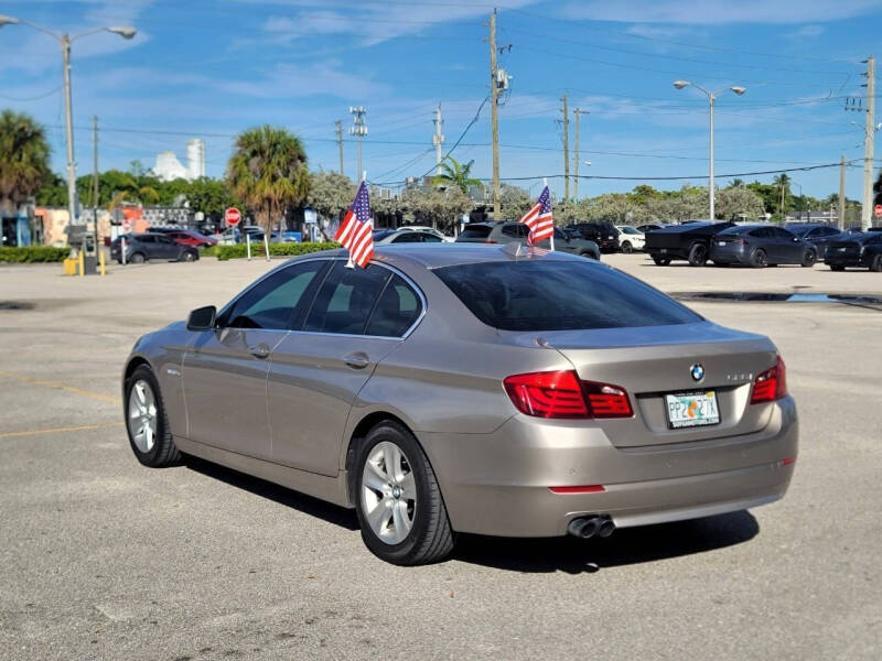 2012 BMW 5 Series 528i