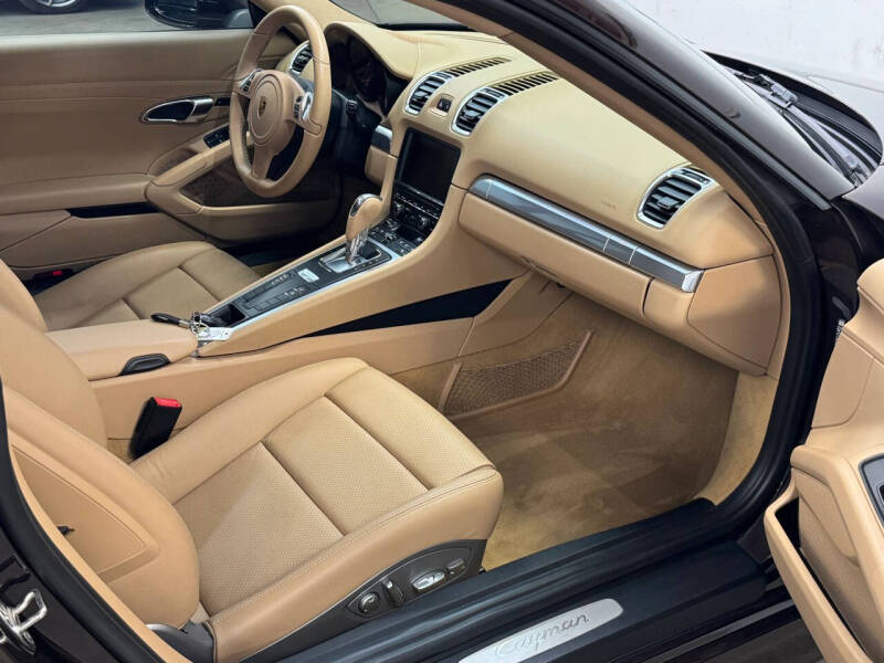 2016 Porsche Cayman