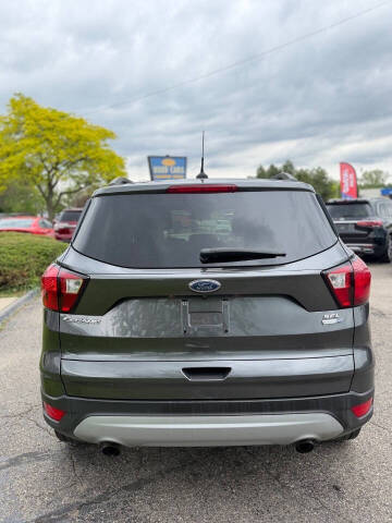 2019 Ford Escape SEL
