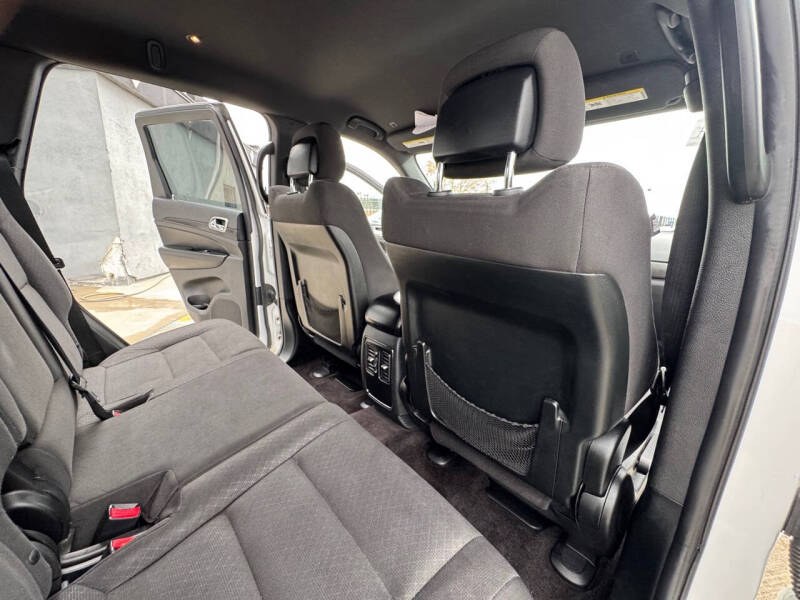 2018 Jeep Grand Cherokee Laredo E