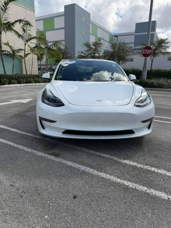 2021 Tesla Model 3 Standard Range Plus