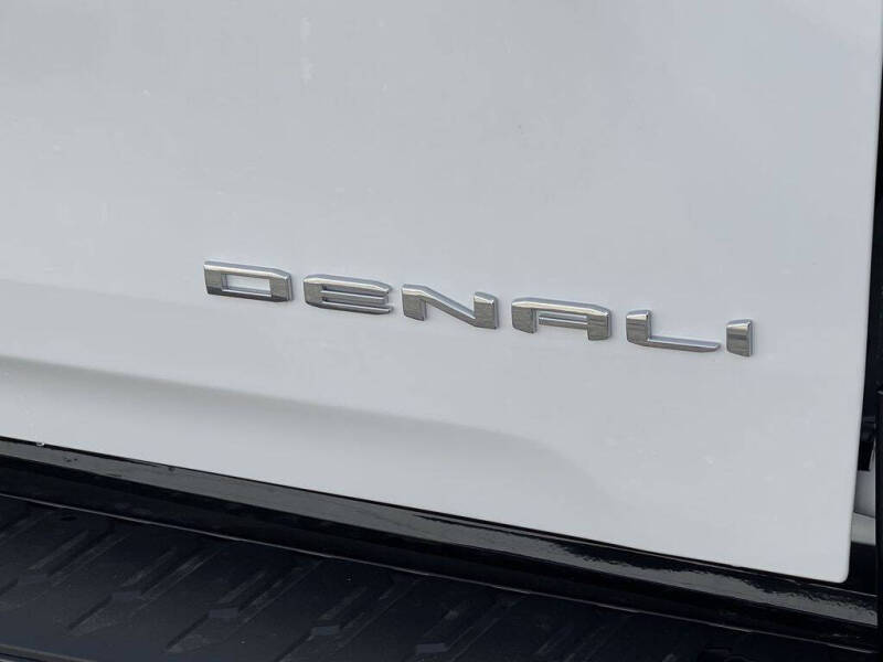 2025 GMC Sierra EV Denali