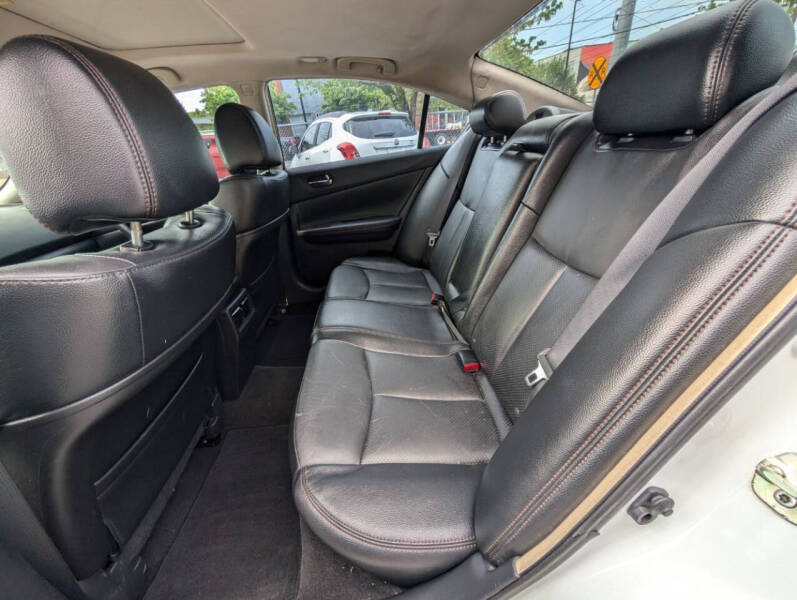 2014 Nissan Maxima