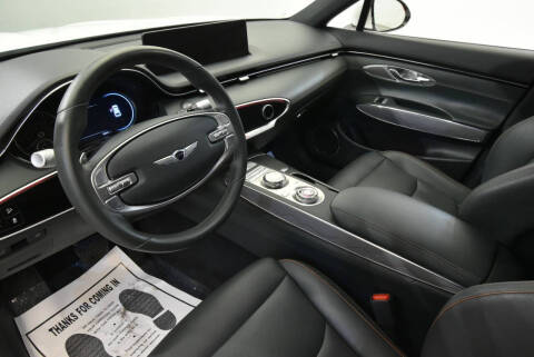 2022 Genesis GV70 2.5T Standard