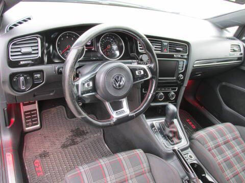 2017 Volkswagen Golf GTI S