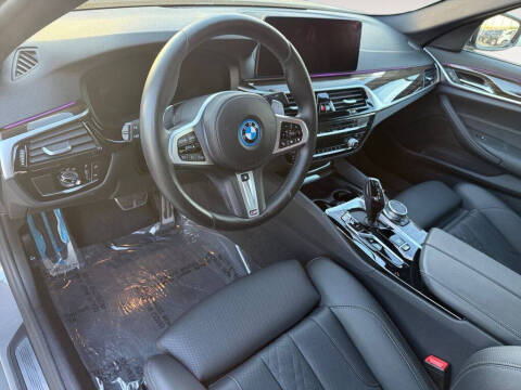 2022 BMW 5 Series 530e