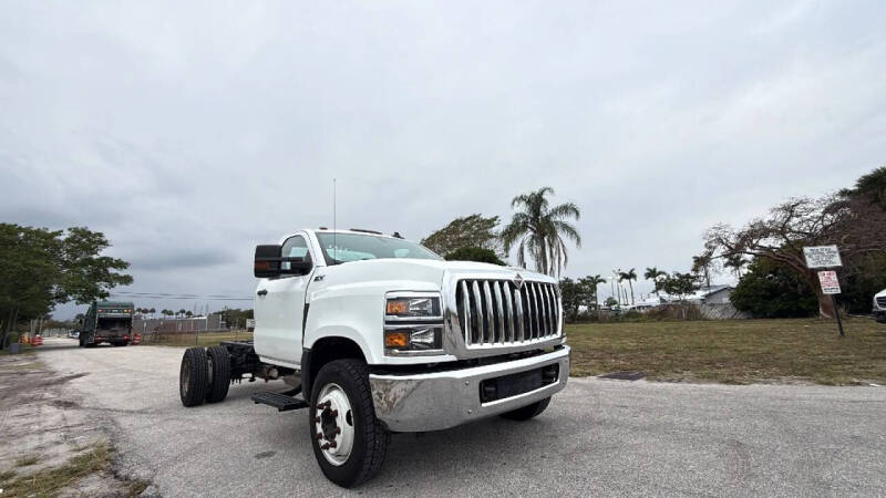 2020 International CV515