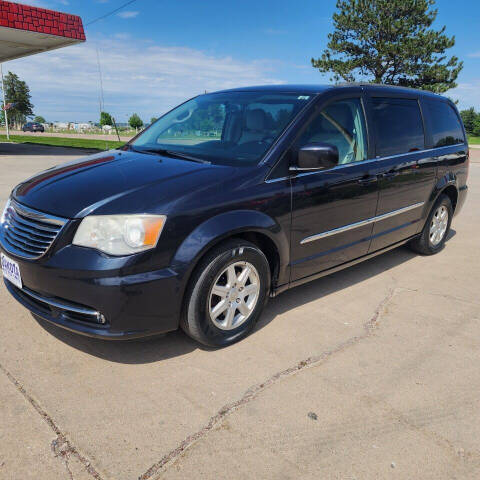 2013 Chrysler Town and Country for sale at Dakota Auto Inc in Dakota City, NE