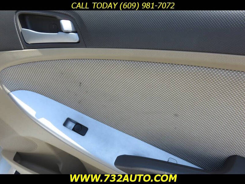 2012 Hyundai Accent GLS