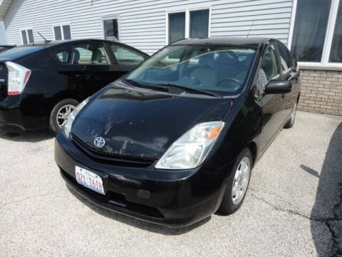 2004 Toyota Prius for sale at CARZ R US 1 in Heyworth IL