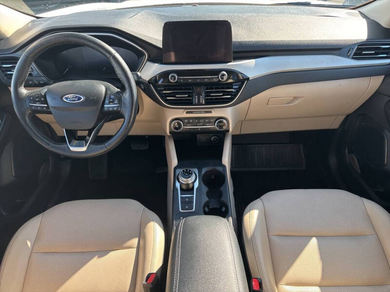 2020 Ford Escape SEL