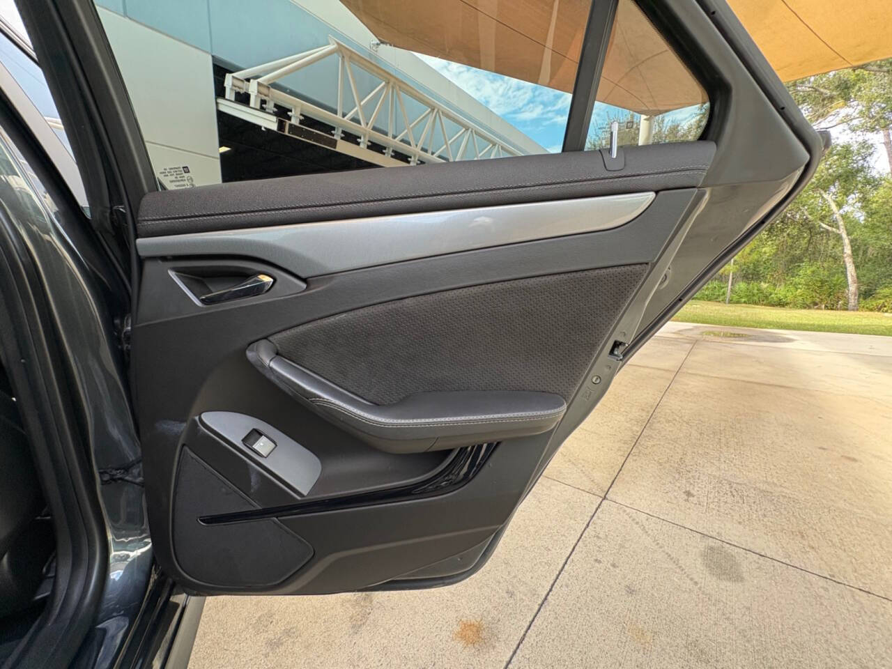 2014 Cadillac CTS-V 35