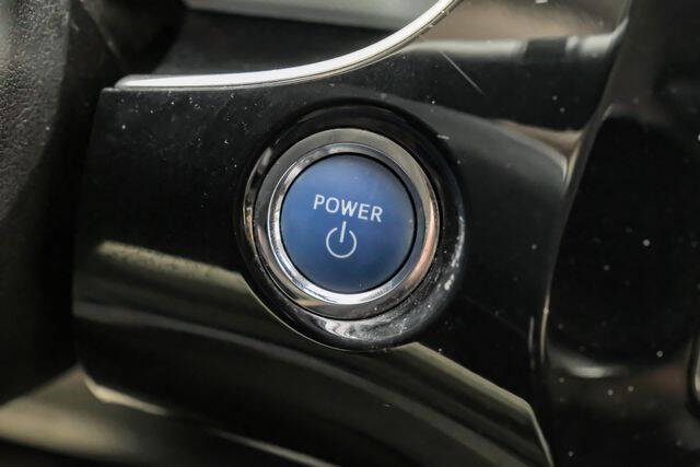 2020 Toyota Prius LE