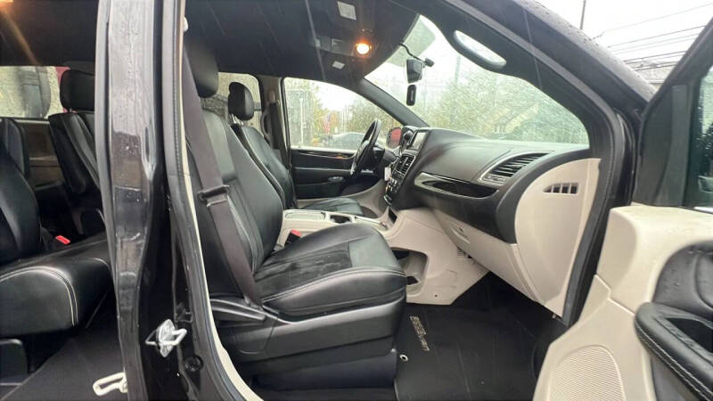 2017 Dodge Grand Caravan SXT