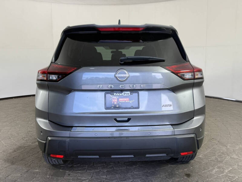 2024 Nissan Rogue S
