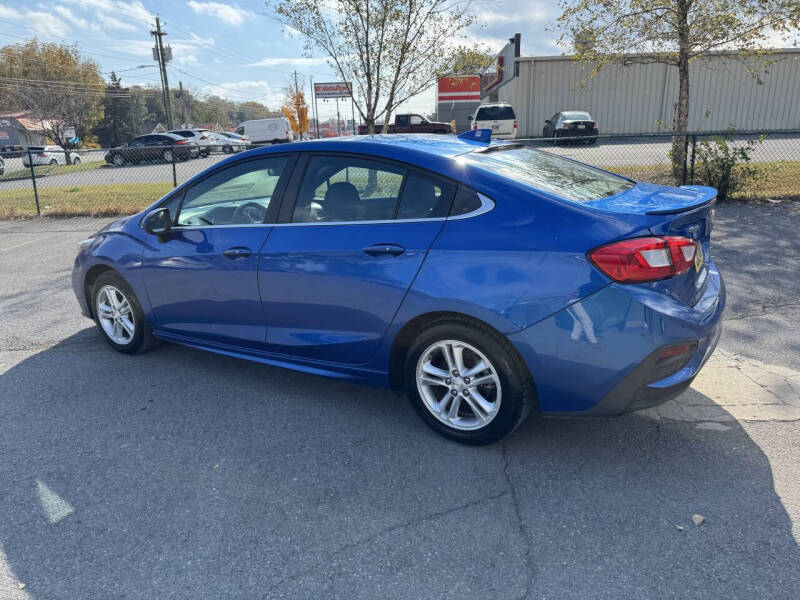 2018 Chevrolet Cruze LT Auto