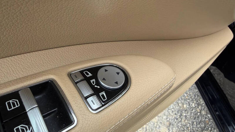 2012 Mercedes-Benz S-Class S 550