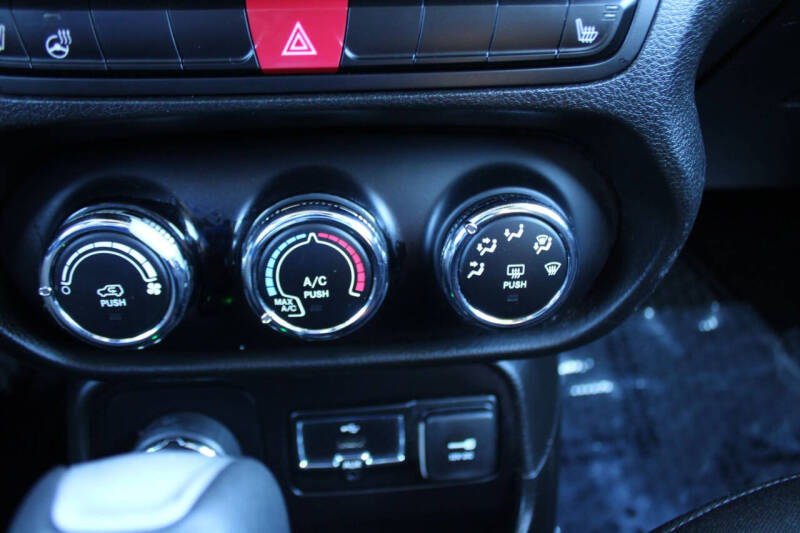 2017 Jeep Renegade Altitude