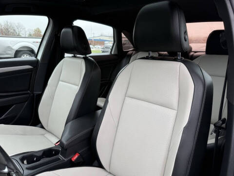 2019 Volkswagen Jetta R-Line