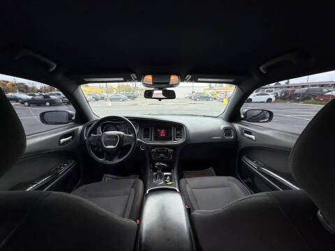 2015 Dodge Charger SE