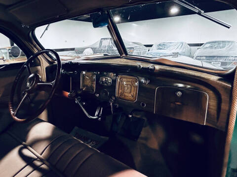 1937 Chrysler Airflow