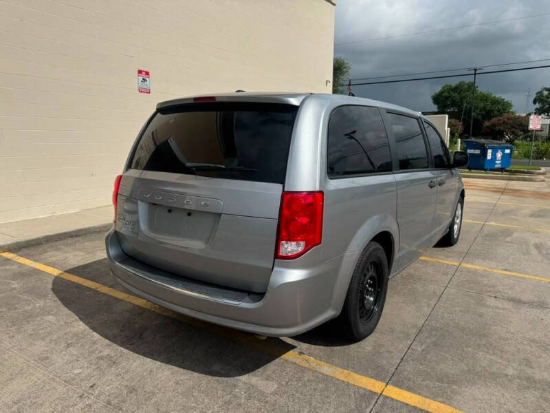 2019 Dodge Grand Caravan SE Plus