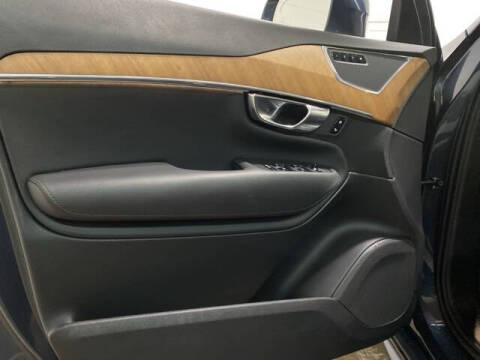 2025 Volvo XC90 B6 Plus Bright Theme 7P