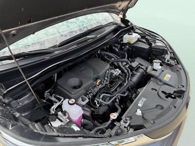 2024 Toyota Sienna LE 8-Passenger