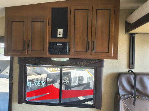 2015 Pacific Coachworks POWERLITE 19EX