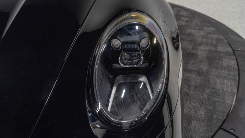 2022 Porsche 911 Carrera