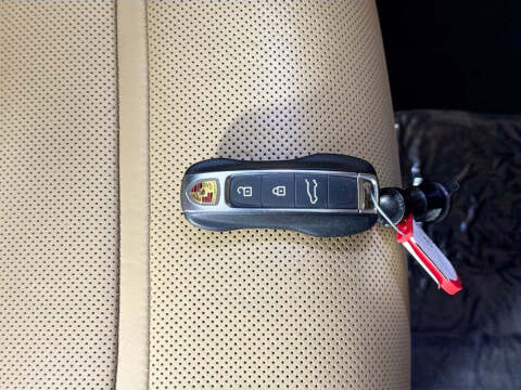 2022 Porsche Cayenne E-Hybrid