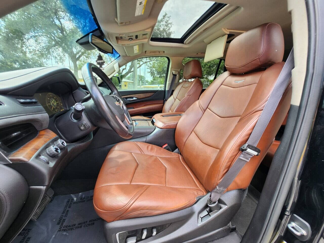 2015 CADILLAC Escalade SUV / Crossover - $36,995