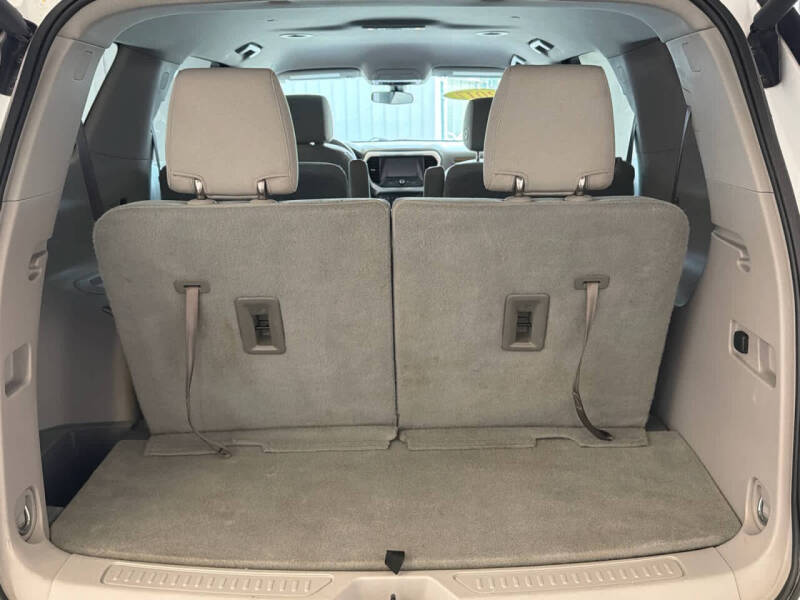 2017 GMC Acadia SLE-2