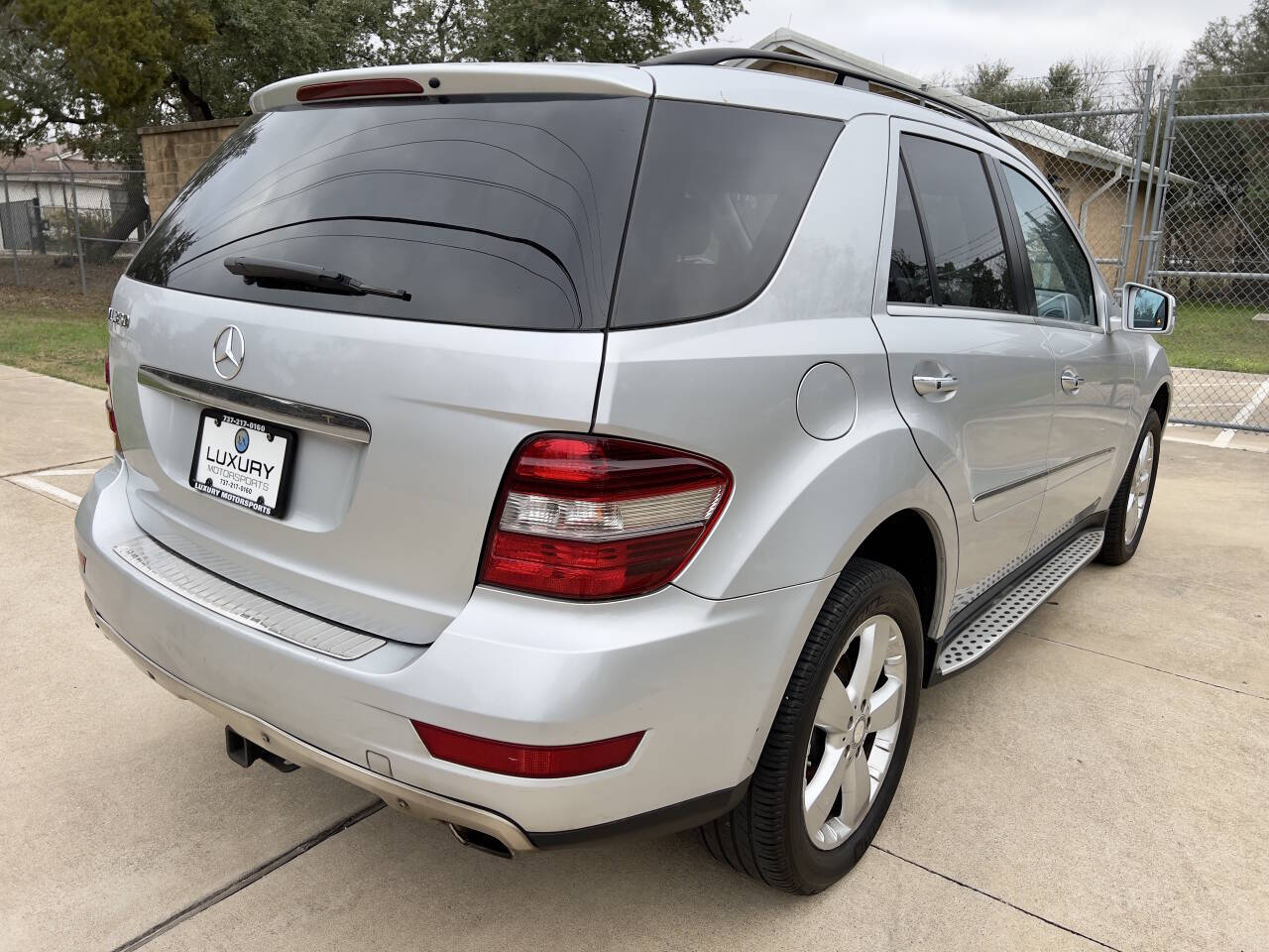 Used Car 2011 Mercedes-benz M-class  Ml 350 4dr Suv For Sale Under $10,000 In Austin, Texas