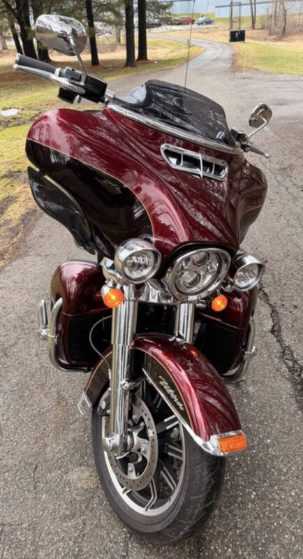 2015 Harley-Davidson® FLHTCUL - Electra Glide®
